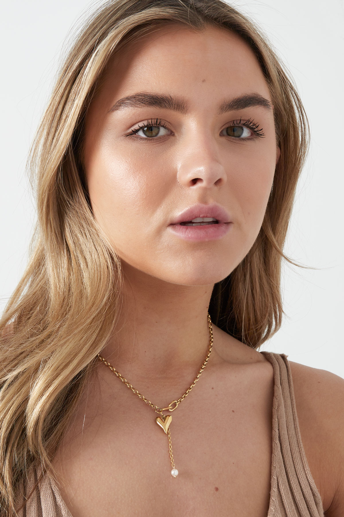 Ketting lovely hearts - goud h5 Afbeelding2